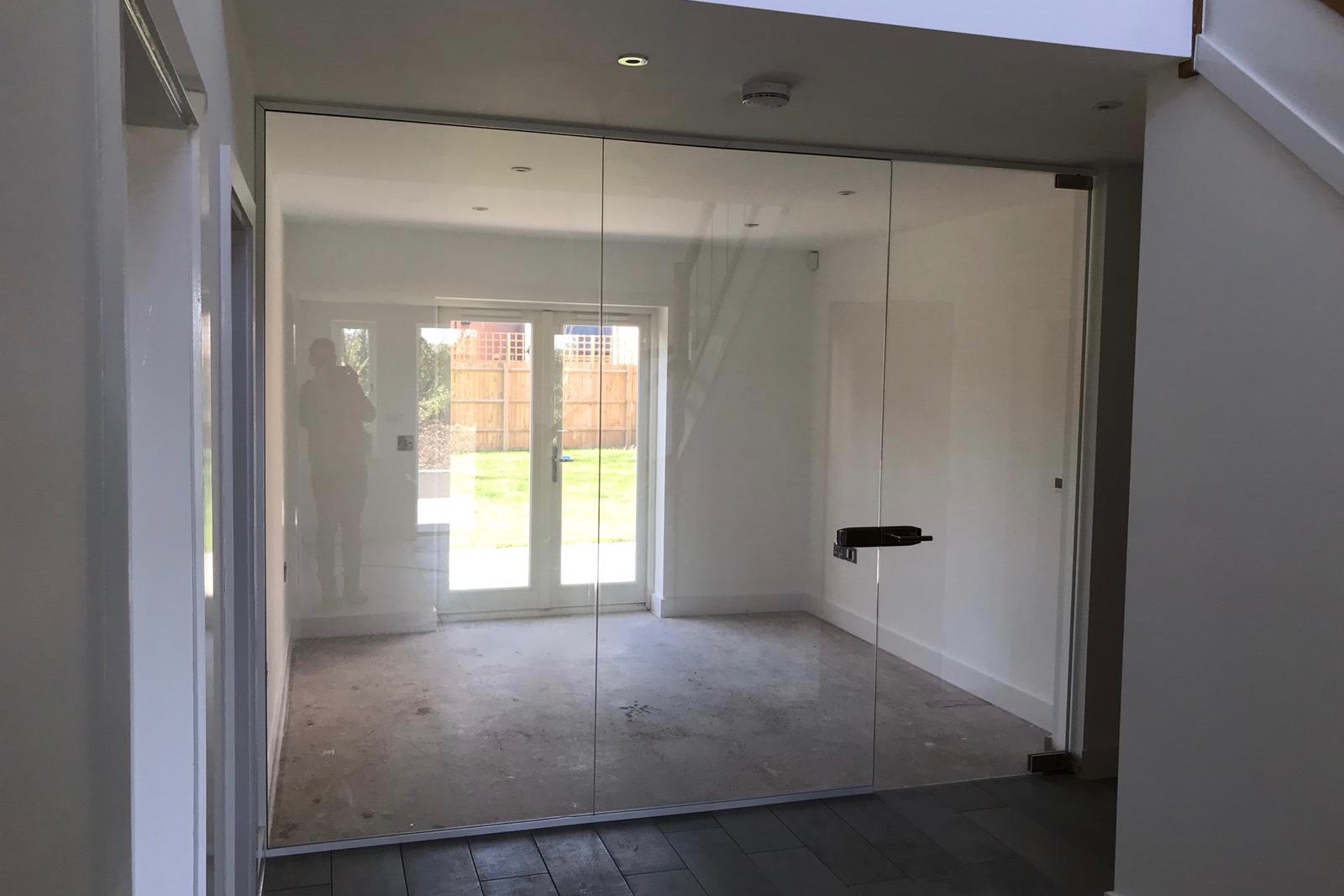 Switchable Privacy Glass Lcd Nash